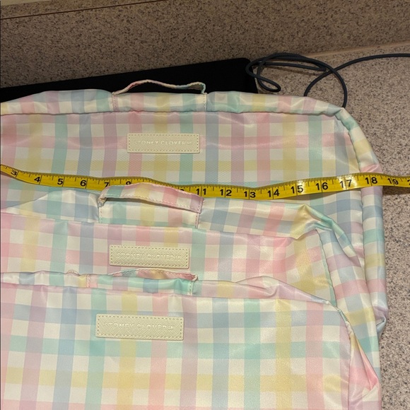 Stoney Clover Lane travel bag - Picture 4 of 8